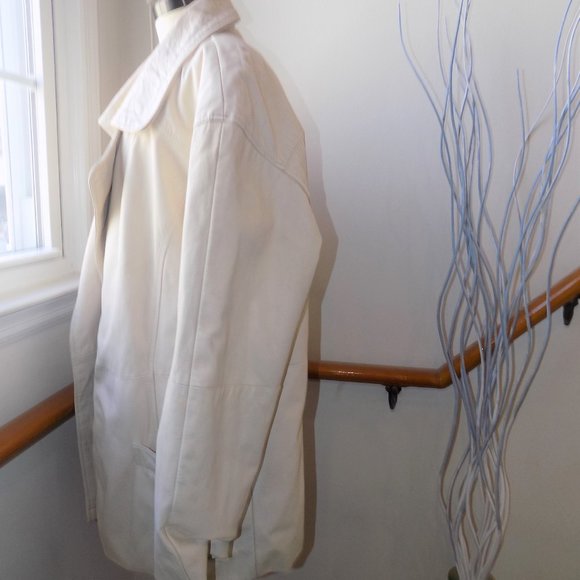 COMINT Women's Vintage Cream Leather Jacket - Picture 5 of 6